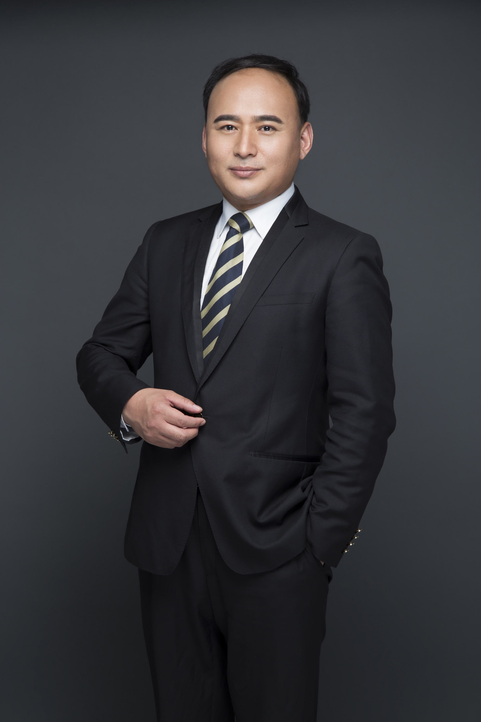 梁棠菏 联合创始人 & 首席运营官